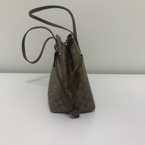 Coach purse - Picture 3 of 7